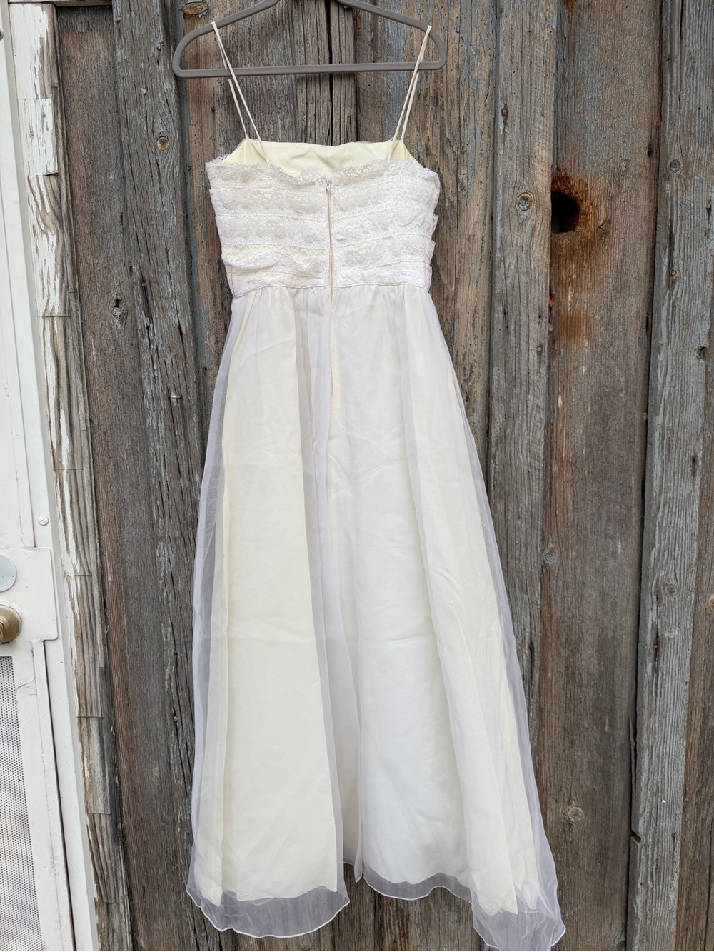 Beautiful VINTAGE CRÈME DRESS - Picture 14 of 15